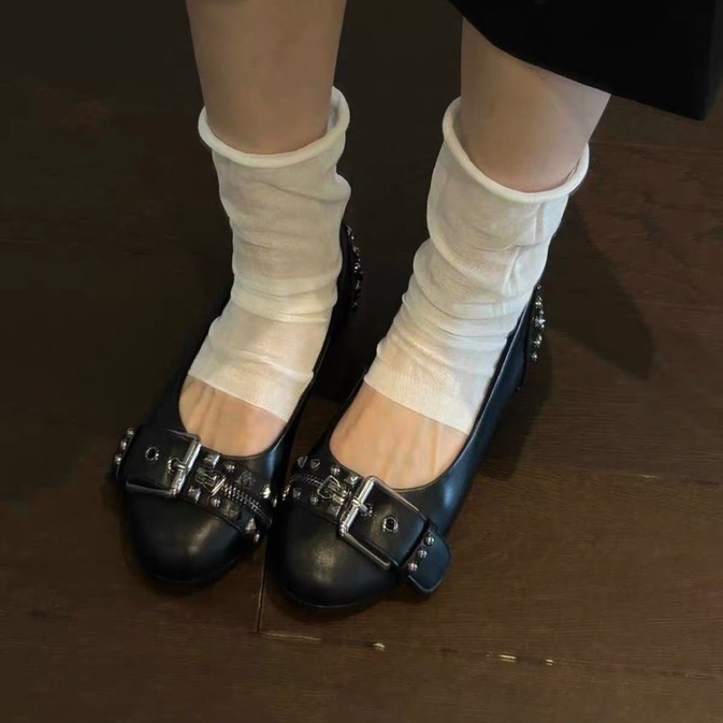 Bolt Round-head Single Shoe Wo - đánh giá và giá Heels